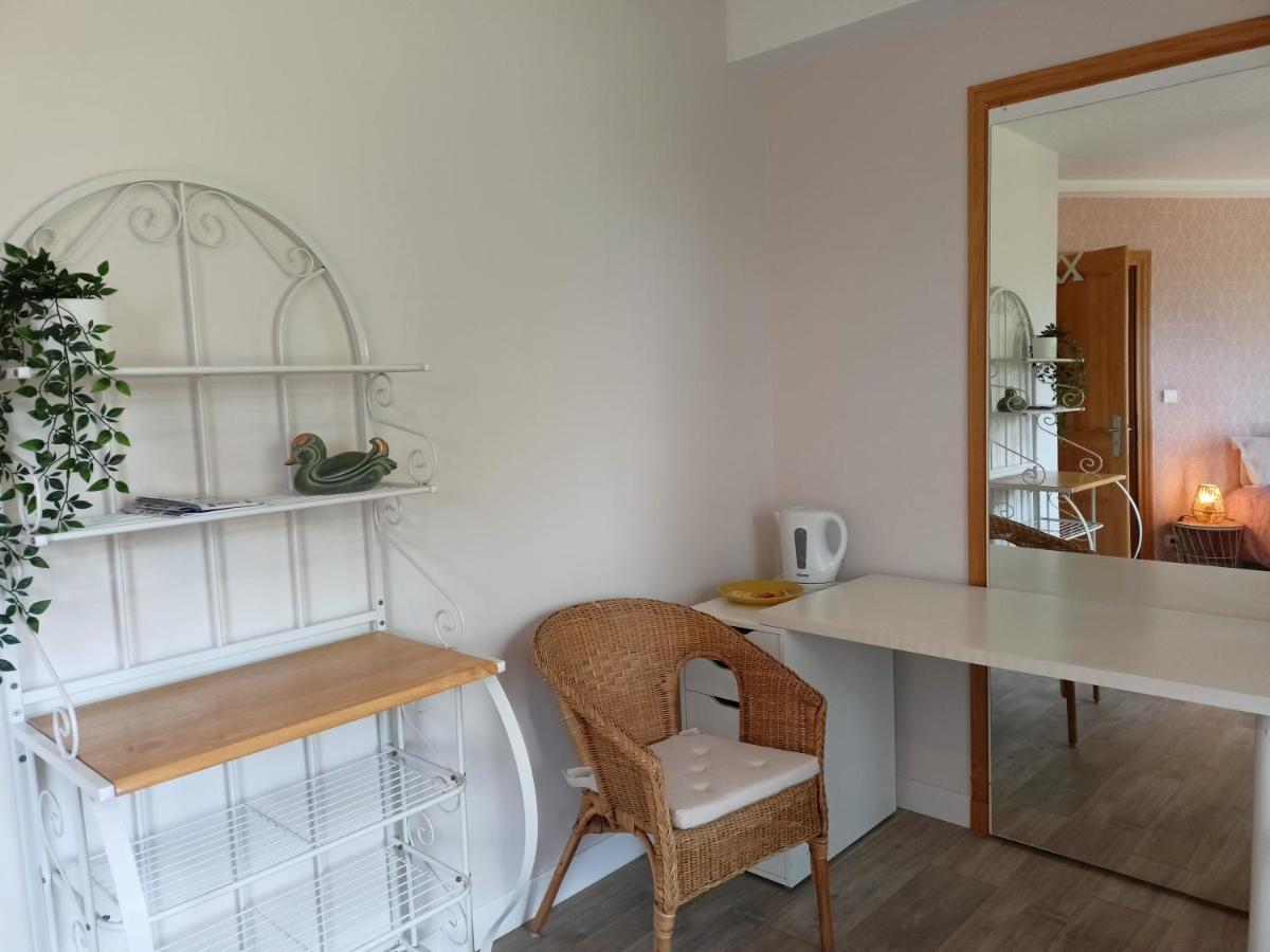 Les Chambres Du Vert Galant Rez De Jardin Verlinghem Kültér fotó