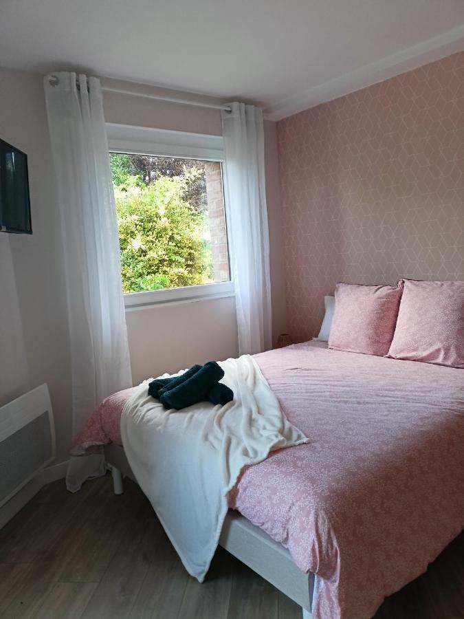 Les Chambres Du Vert Galant Rez De Jardin Verlinghem Kültér fotó